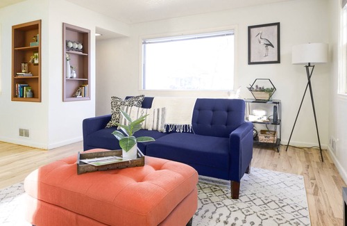 East End Casa | Mid-Century Modern Masterpiece in DT