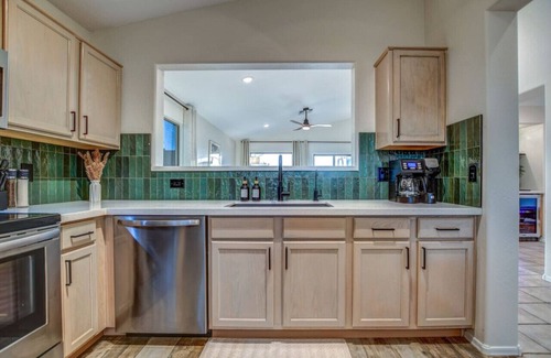 San Tan Valley Casa | Mid Century Themed Home on the Golf Course