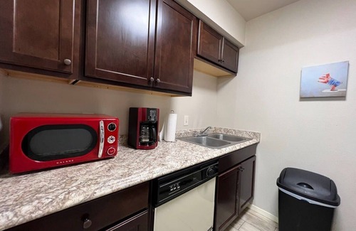 Mid City South Apartamento | Mid-City One Bedroom Apartment with King Bed
