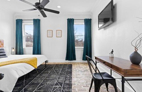 Mid-City Casa | Mid-city Retreat Private Balcony Stay