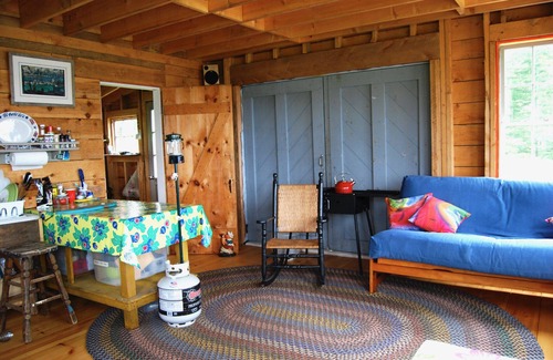 Isle of Springs Cabina | Mid-Coast Maine Island Boathouse: el sueño de un kayakista.
