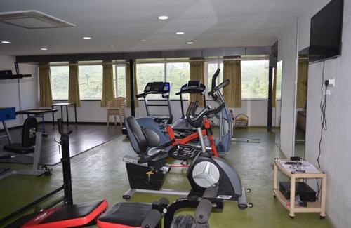 Valparai Hotel | Mediados de elevación Hill Station Stay