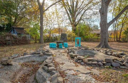 North Newport News Casa | Mid Peninsula - Easy access to everywhere you want to be!