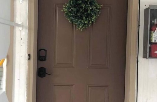 Idaho Falls Apartamento | Mid-Town Roomy Apt-Easy Access-Speedy Wifi-Business, School or Vacay!
