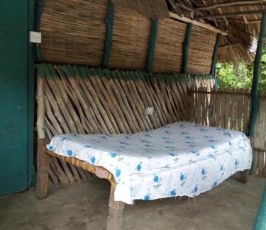 Gede Cama Y Desayuno | Mida Creek Eco Camp - Eco Lodge
