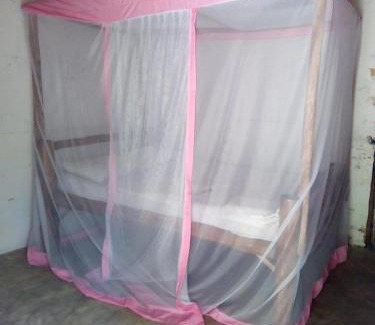 Gede Cama Y Desayuno | Mida Creek Eco Camp - relax in cosy cottage