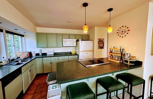 Chesapeake Ranch Estates-Drum Point Casa | Midcentury Modern Lake House, gorgeous views, deck, 4-bedrooms in Lusby/Solomons