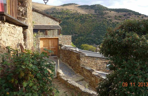Jujols Casa | Casa de la Edad Media en un hermoso y soleado pueblo de montaña