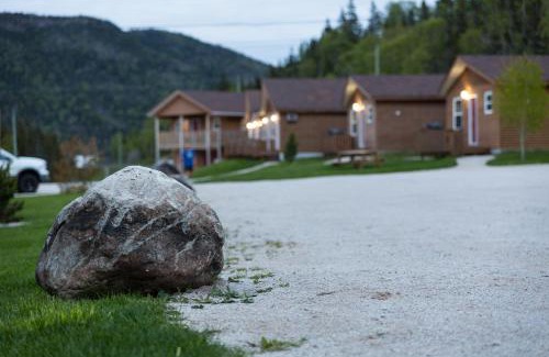 Glenburnie-Birchy Head-Shoal Brook Cabina | Middle Brook Cottages & Chalets