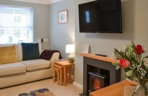 Dunnington Casa | Middle Cottage