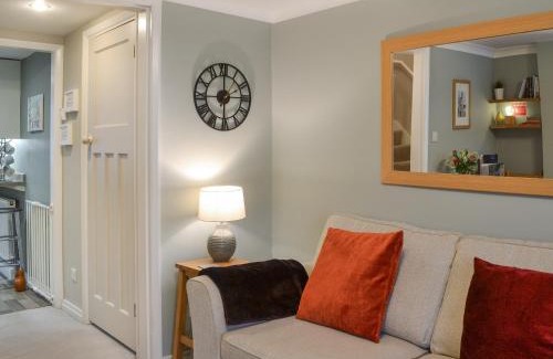 Dunnington Casa | Middle Cottage