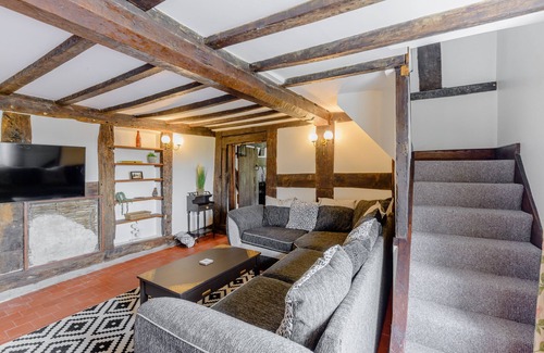 Shelve Casa | MIDDLE FARM, family friendly, with open fire in Bishop's Castle