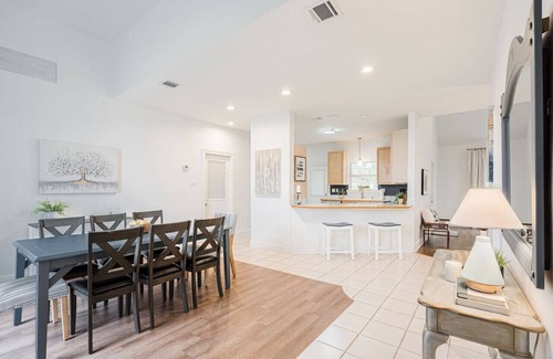Milton Casa | Middle Of Town, Pet Friendly