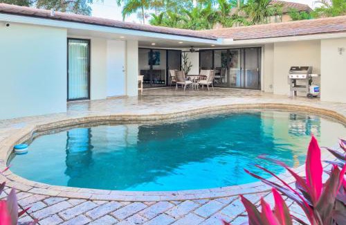 Bal Harbour Casa | Middle River Lookout