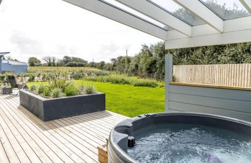 Braunton Casa | Middle Thorne, Great Field Lodges