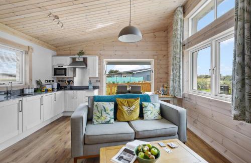Braunton Casa | Middle Thorne, Great Field Lodges