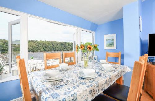 Dartmouth Casa | Middle Watch