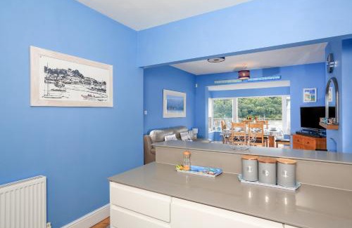 Dartmouth Casa | Middle Watch