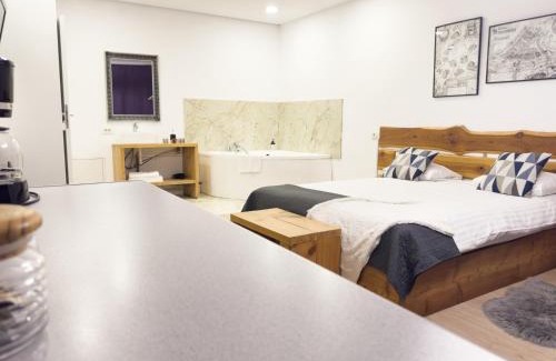Brasov Casa | MiddleHouse