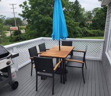 Newport East Apartamento | Middletown Modern Apartment - RIBryan Property