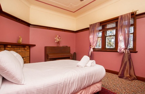 West Tamworth Casa | Midholme - Excellent value