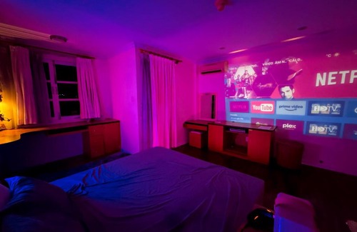 Ho Chi Minh City Casa | Midnight Corner