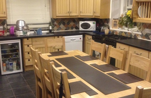 Midsomer Norton Casa | Casa Midsomer cerca del baño - Hot Tub & Lodge