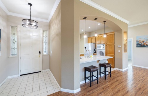 Folsom Casa | Midterm Rental 30 days Cozy 3BR House Family Friendly Lovely Backyard Fast WiFi