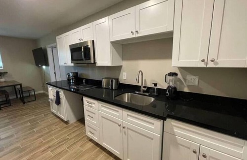 Cheery Lynn Casa | Midtown 1BR – Stylish Unit D