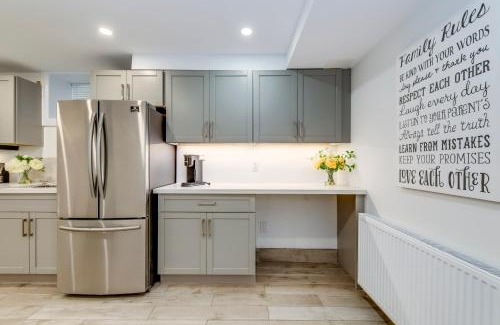 Oakwood Village Apartamento | Midtown 2 Bedroom Apartment