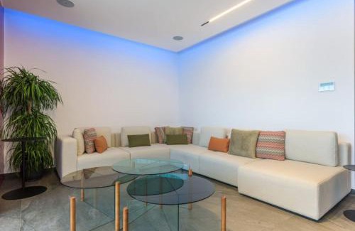 Beirut Apartamento | Midtown 3BR in Mar Mikhael