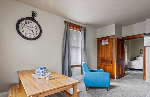 Clifton Heights Apartamento | Midtown Apt Near Downtown&U of C - Hangout Unit 2