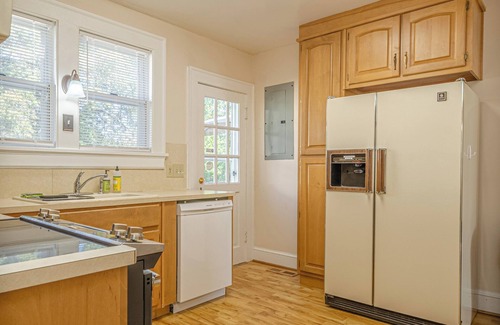 Columbus Casa | Midtown Brick Home - Timeless Elegance