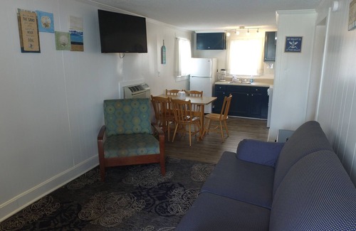 Myrtle Beach Cabaña | Midtown Cottages