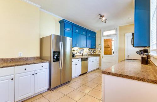 Crosstown Casa | Midtown Duplex 1 Mi to Memphis Zoo and Overton Park!