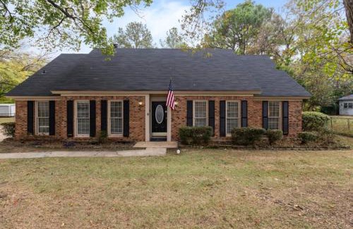 Gunter Afs Casa | Midtown Fenced Yard & Patio- White Acres Retreat