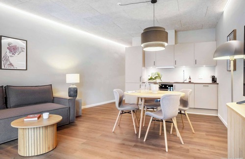 Vesterbro Apartamento | Midtown Nest Summary: