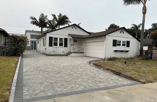Ventura Casa | Midtown Ventura remodeled beach house!