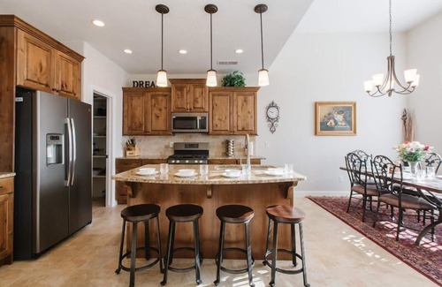 St. George Casa | Midtown Vistas | Luxury Monthly Rental