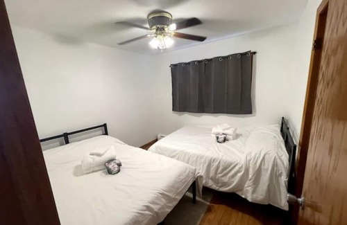 West Elsdon Apartamento | Midway Airport Cozy Home
