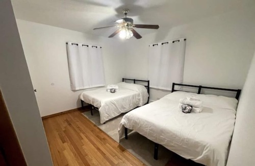 West Elsdon Apartamento | Midway Airport Cozy Home
