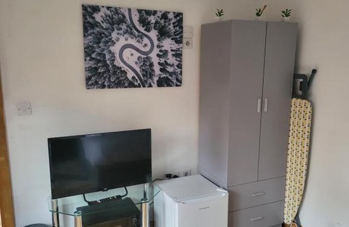 Watford Casa | Midway