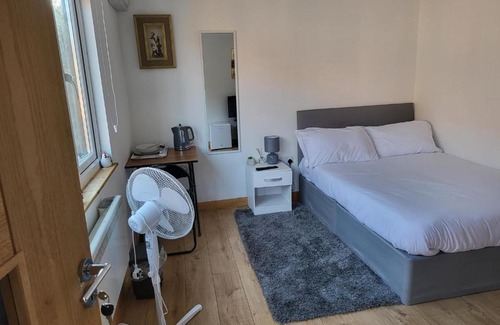 Watford Casa | Midway