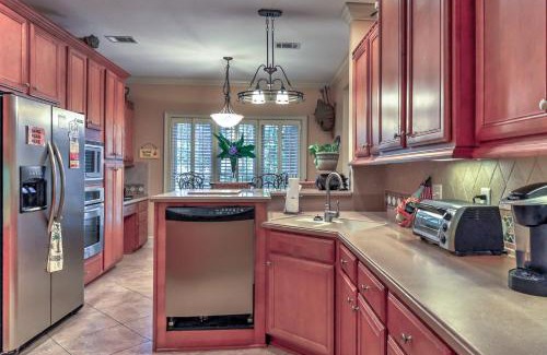 Sunbury Casa | Midway House by Sunbury Channel - Walk to Marina!