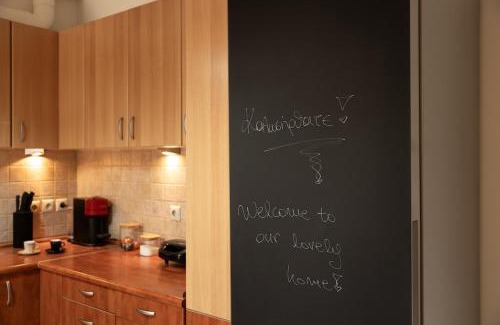 Marousi Apartamento | Miele Two Bedroom Apartment in Marousi