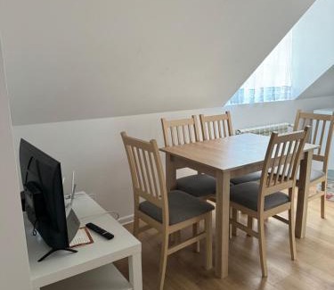 gmina Błedow Apartamento | Mieszkanie Wieloosobowe