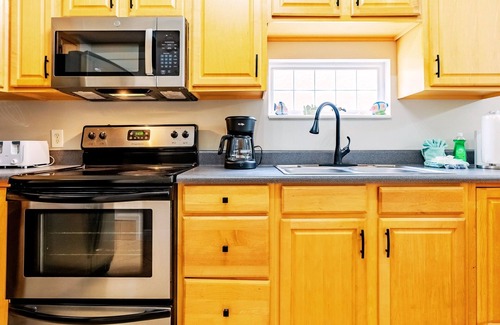 El Centro Beach Apartamento | ✨Mighty Little Beach✨ 1B Apartment, Private Patio, Dog Friendly, Walk to Beach❤️
