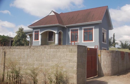 Arusha Cama Y Desayuno | MiGo House