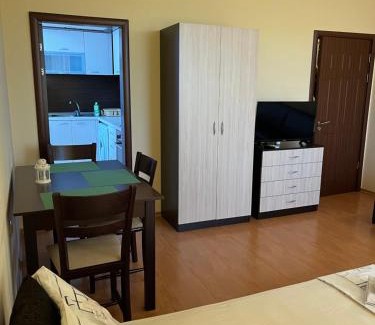 Primorsko Apartamento | Mihaela Apartment