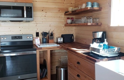 Babb Cabina | Miista'k Mountain Cabin -- Modern Cabin -- 15 Min to Glacier East Entrance